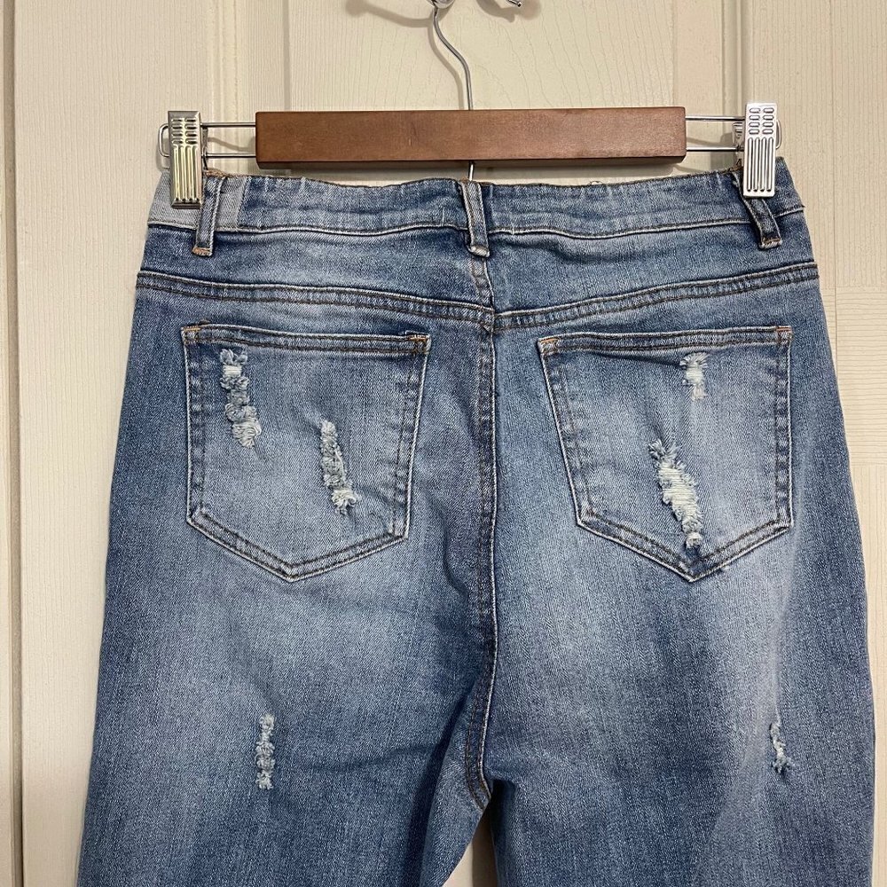 Emory Park Women's Floral Embroidered Distressed High Rise Straight Jeans Small - Picture 6 of 12